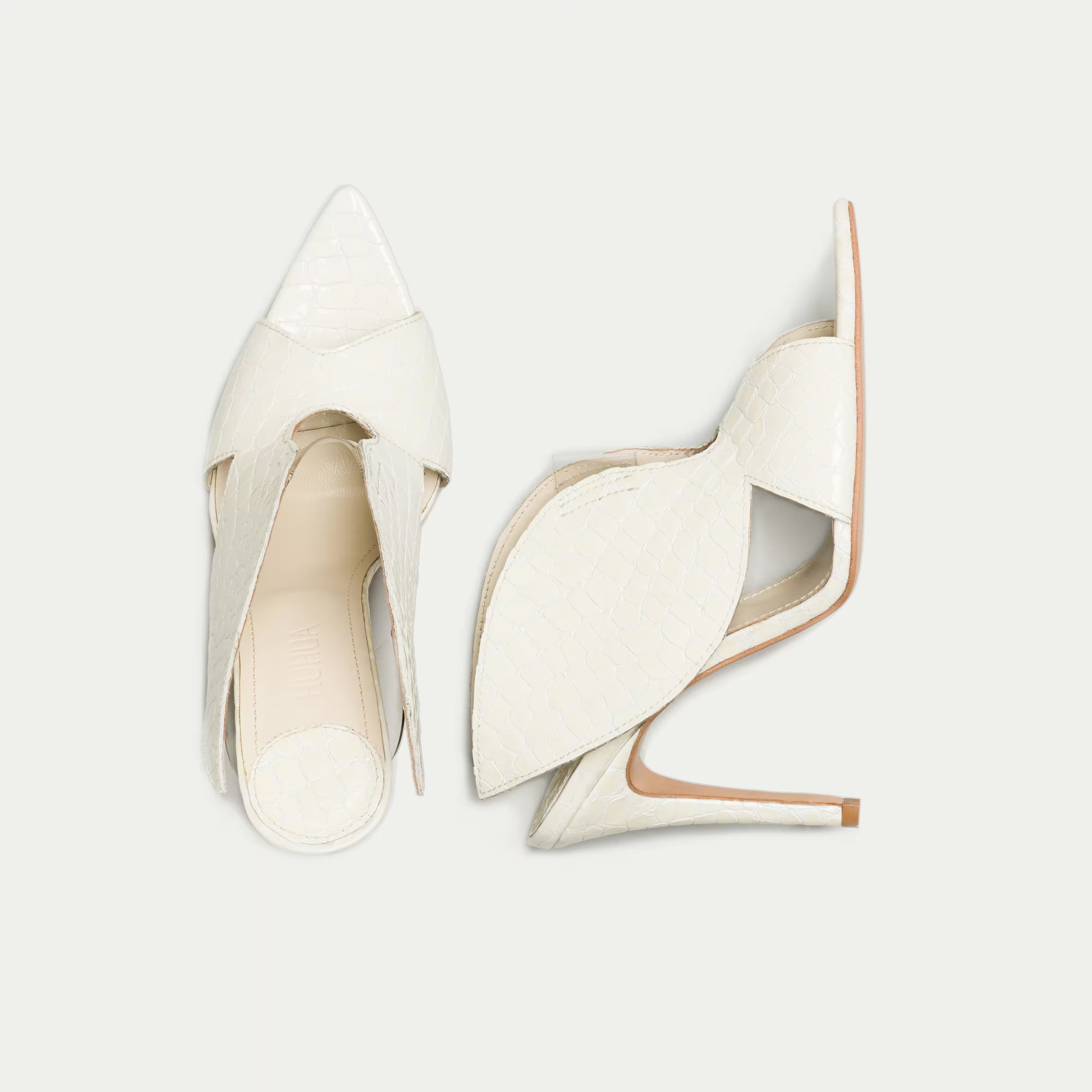 HUHUA BUTTERFLY handcrafted leather pumps top view Ivory