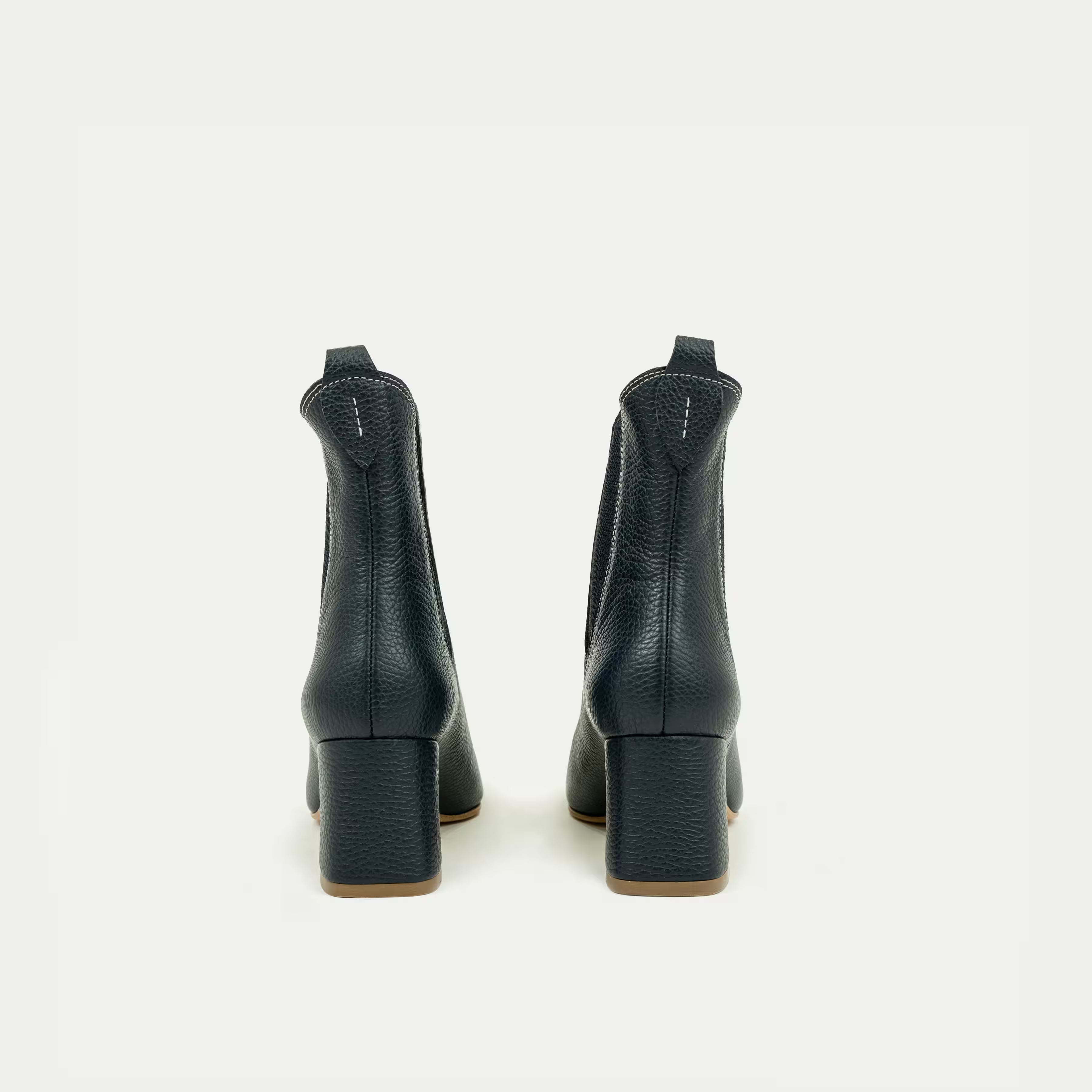 HUHUA Siena women's leather pumps back view Charcoal