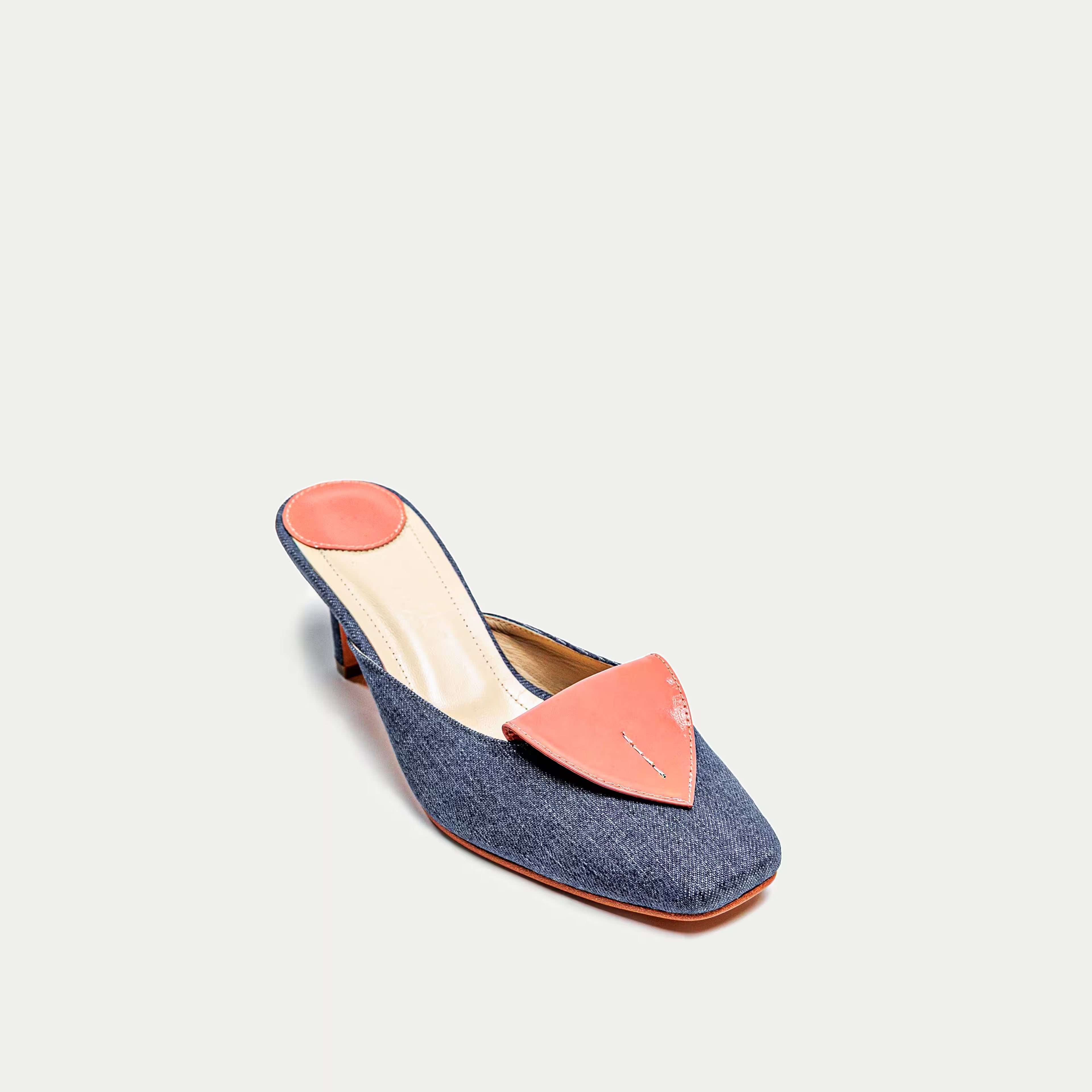 HUHUA Sorbet handcrafted women's leather pumps 3/4 view Denim Blue