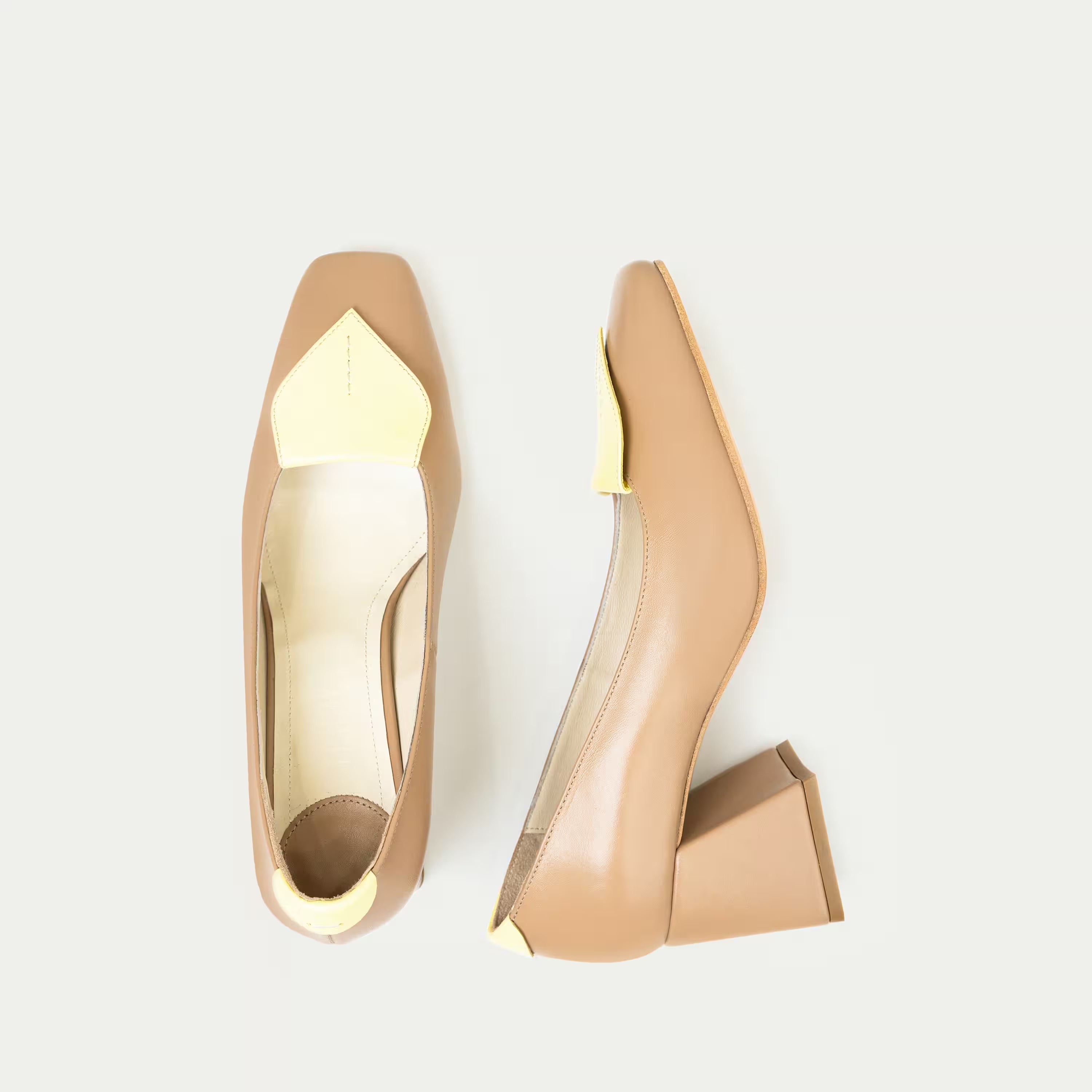 HUHUA Woodi handcrafted women's leather pumps top view Camel