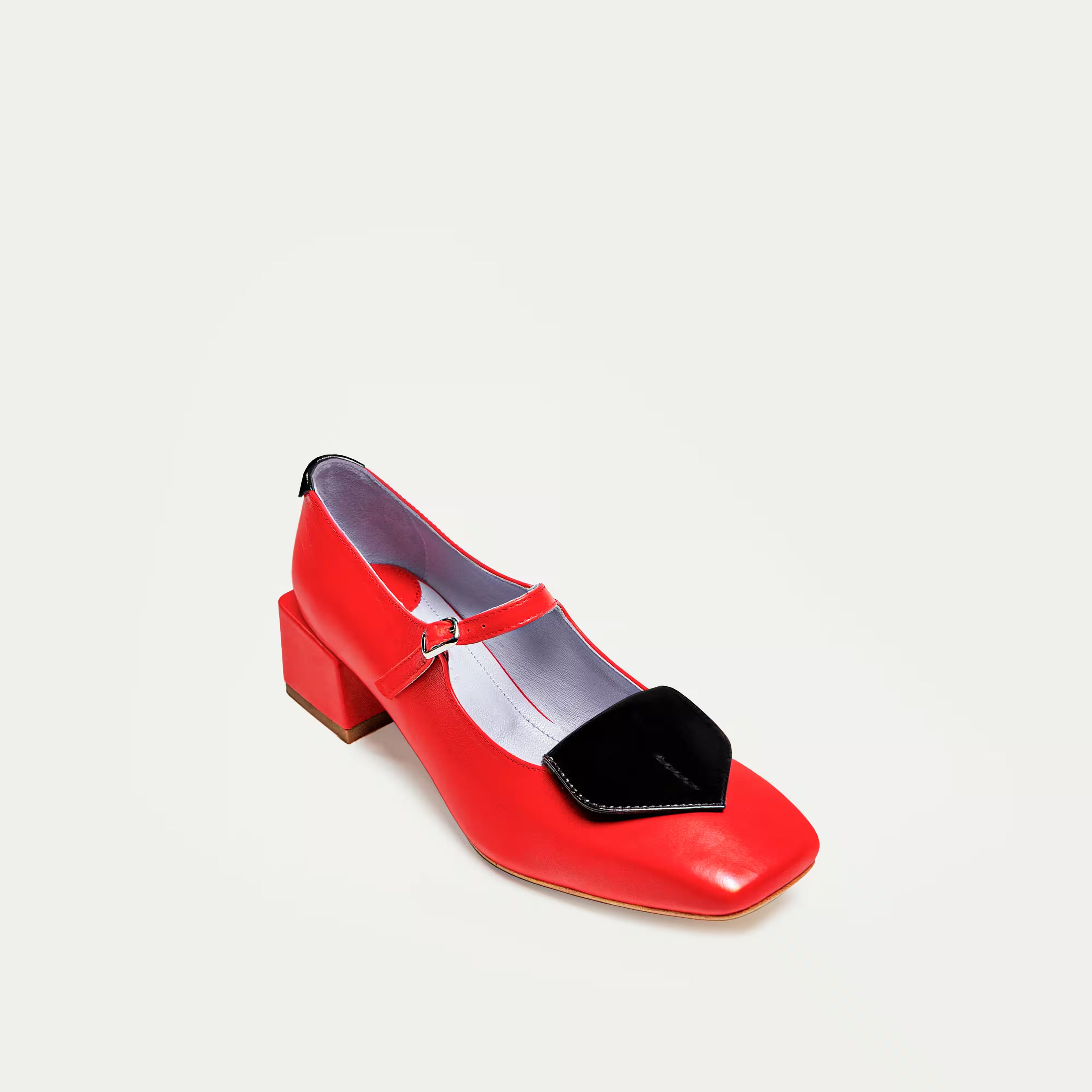 HUHUA BLOSOME handcrafted women's leather pumps 3/4 view Scarlet